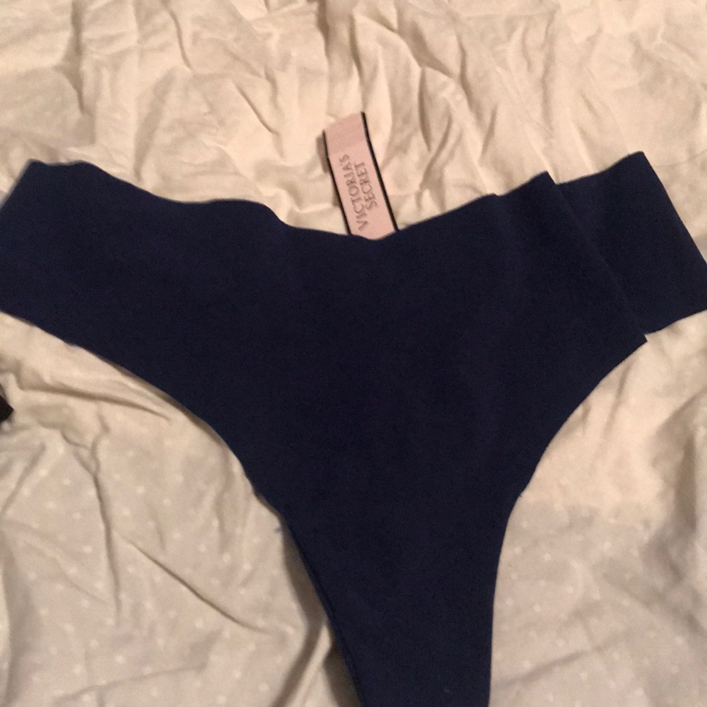 Panties - Picture 3 of 7